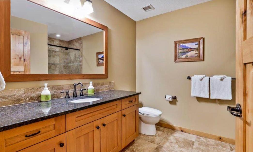 Luxurious Rundle Cliffs Lodge In Spring Creek Canmore Exterior foto